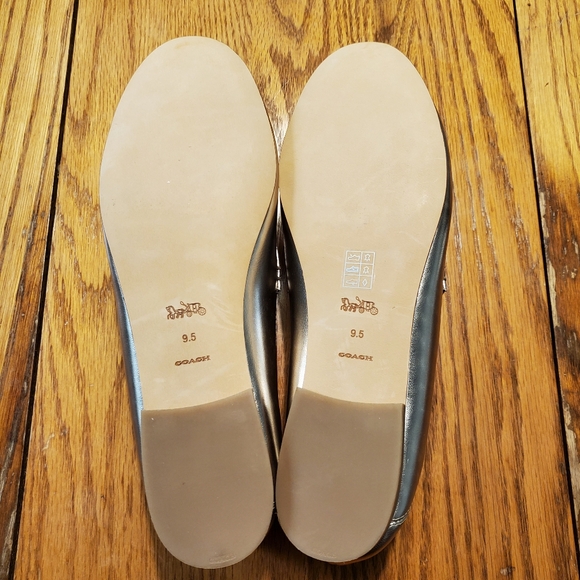 COACH | BNIB Metallic Gold Leather Hanna Loafer (Size 9.5) - Picture 10 of 13